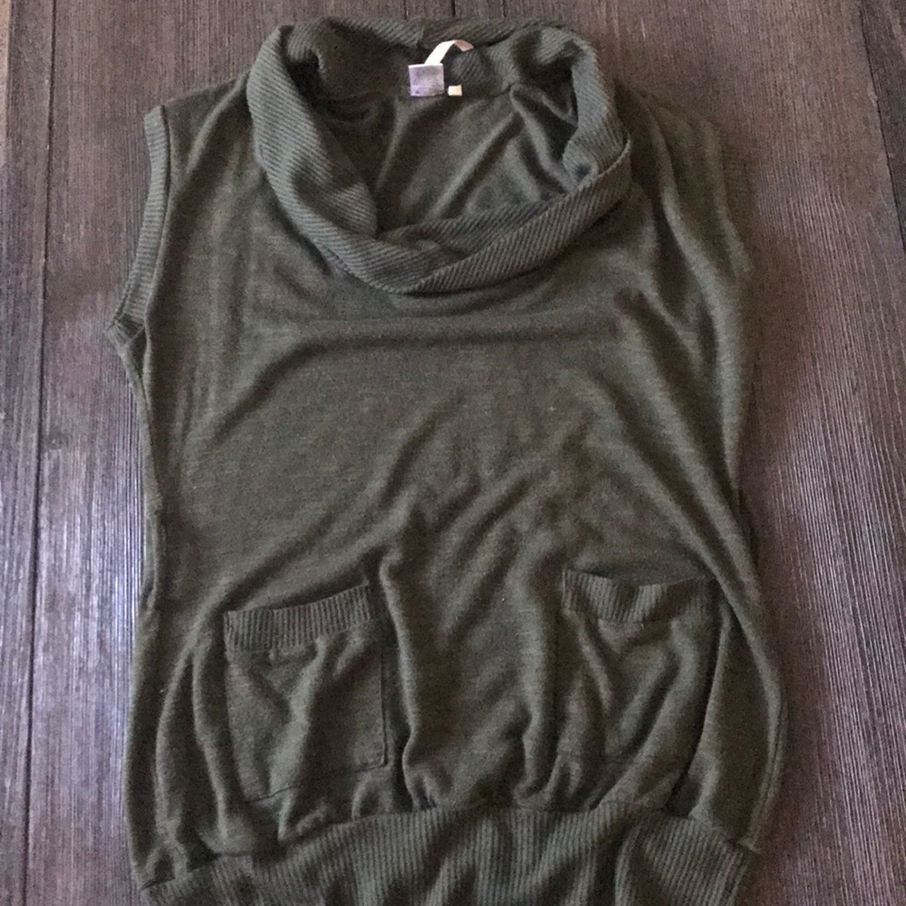 Olive green top size large, sleeveless